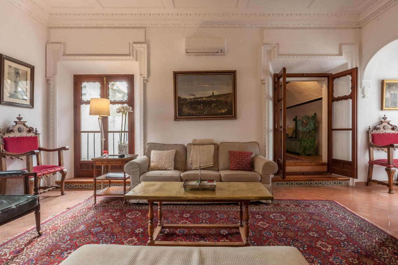 Villa Elvira, Exclusive Pool And Gardens In The Heart Of Sevilla Zewnętrze zdjęcie